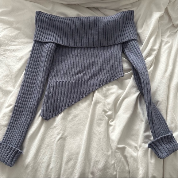 Edikted off the shoulder asymmetrical top - Picture 2 of 3